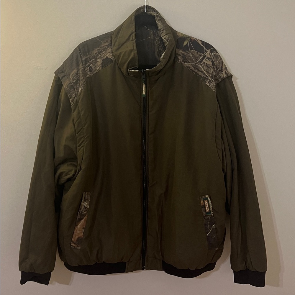 Remington Reversible and convertable Camouflage Green Jacket. Size XL